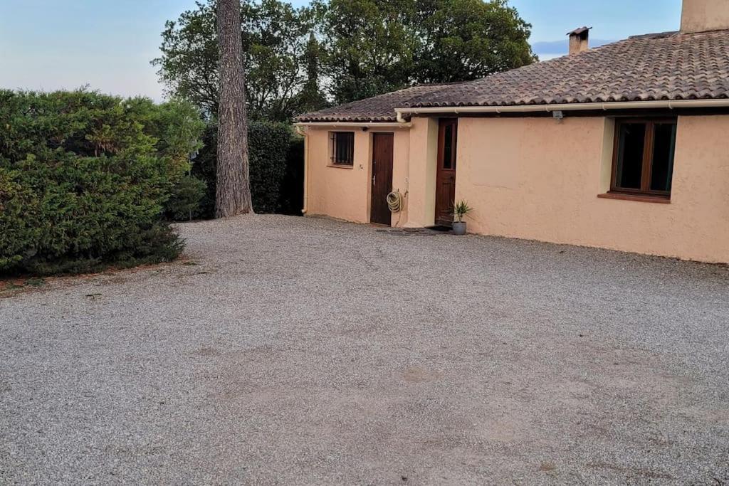 Appartement Dans Une Villa Au Coeur De La Provence 普罗旺斯地区特朗 外观 照片
