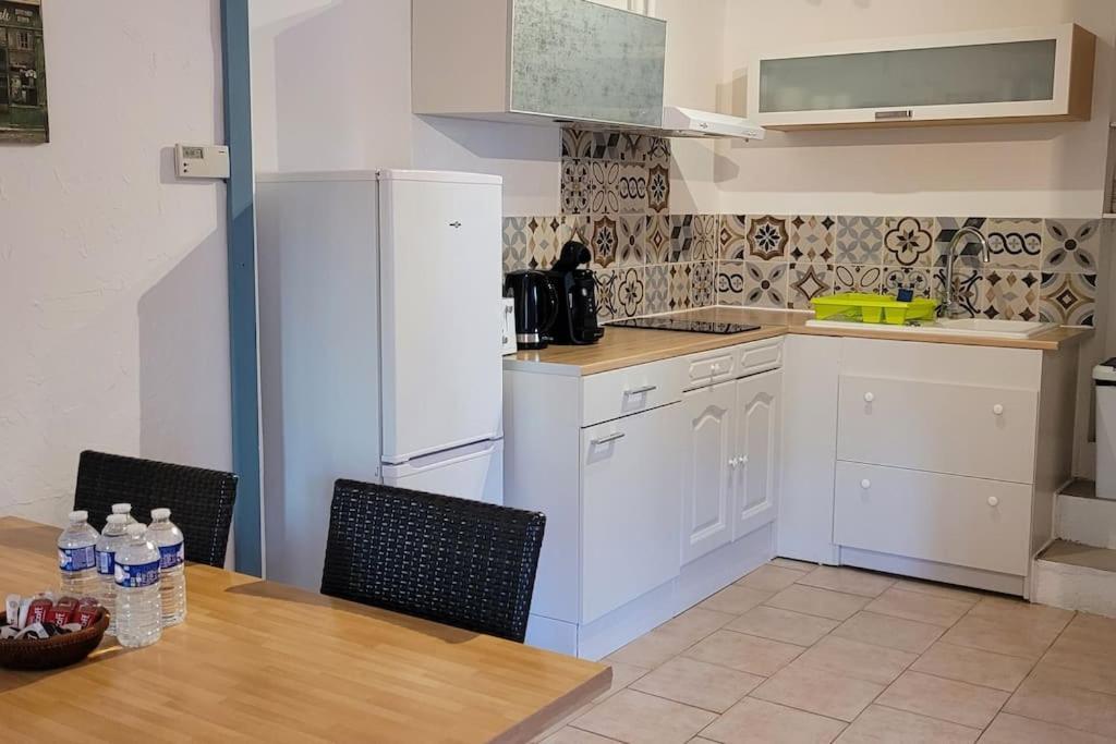 Appartement Dans Une Villa Au Coeur De La Provence 普罗旺斯地区特朗 外观 照片